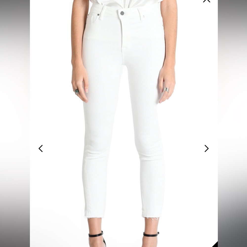 FIDELITY NWT WHITE SKINNY JEANS
